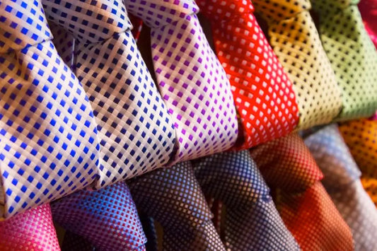 colors not to wear in china