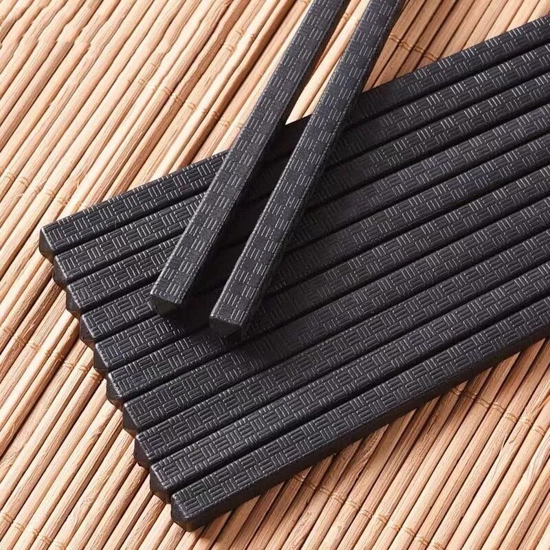 43439735636153